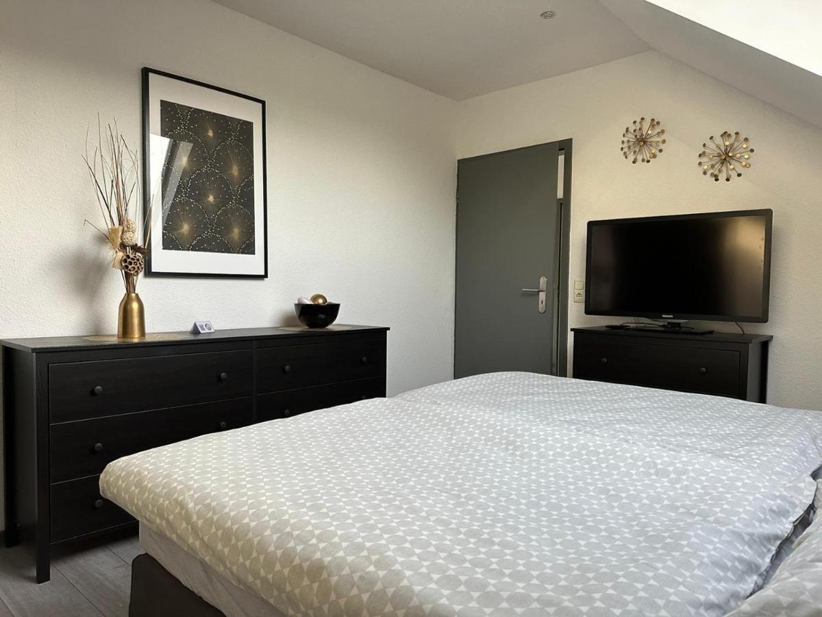 Apartment Nahe Naturschutzgebiet „Wurmtal“ Вюрзелен Екстер'єр фото