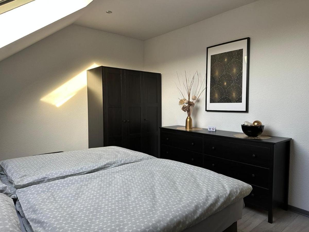 Apartment Nahe Naturschutzgebiet „Wurmtal“ Вюрзелен Екстер'єр фото