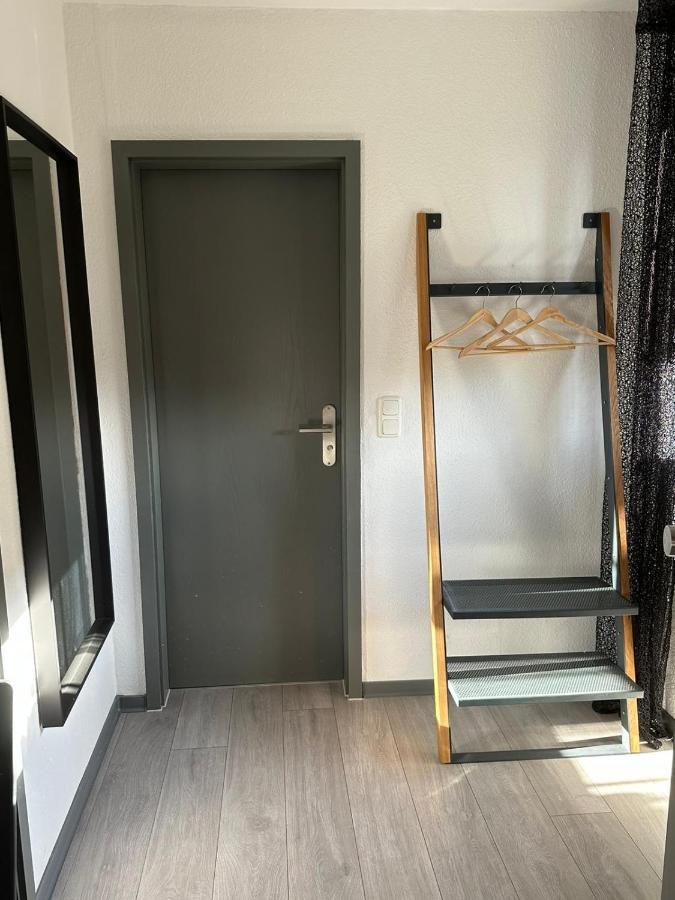 Apartment Nahe Naturschutzgebiet „Wurmtal“ Вюрзелен Екстер'єр фото