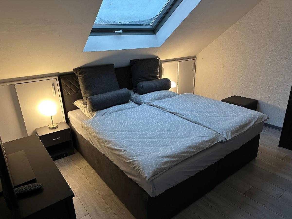 Apartment Nahe Naturschutzgebiet „Wurmtal“ Вюрзелен Екстер'єр фото